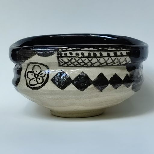 黒織部茶碗【閑山窯】